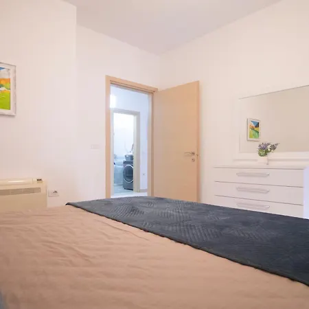 Central Durres Apartment *
