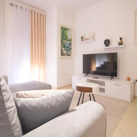 Central Durres Apartment Apartmán