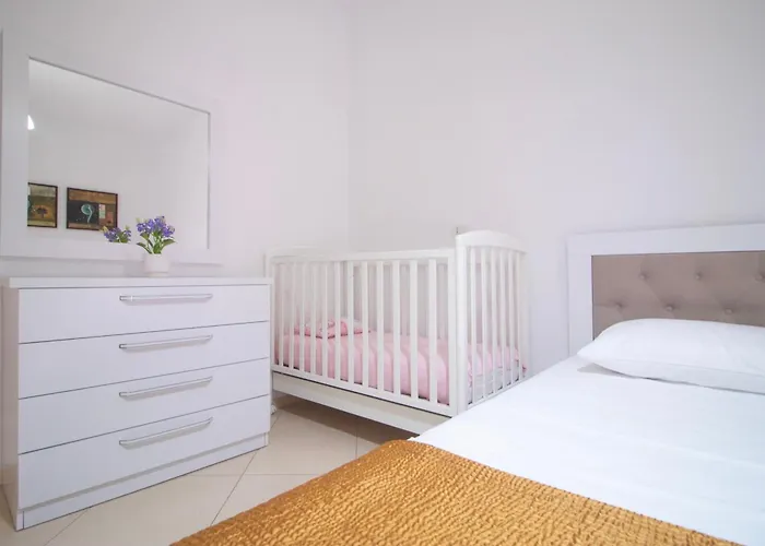 Central Durres Apartment Apartment *